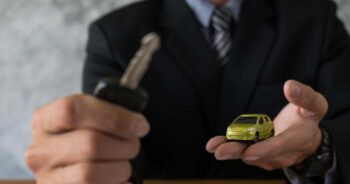 Kupiliście auto i handlarz Was oszukał? Zobaczcie jak walczyć z nieuczciwym handlarzem!