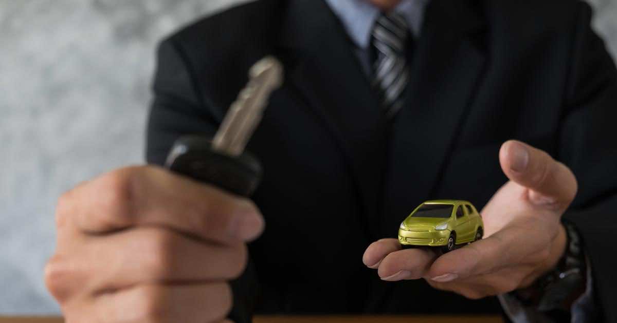 Kupiliście auto i handlarz Was oszukał? Zobaczcie jak walczyć z nieuczciwym handlarzem!