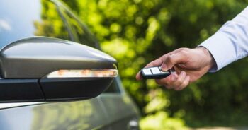 Jak dodać opcję automatycznego składania do lusterek