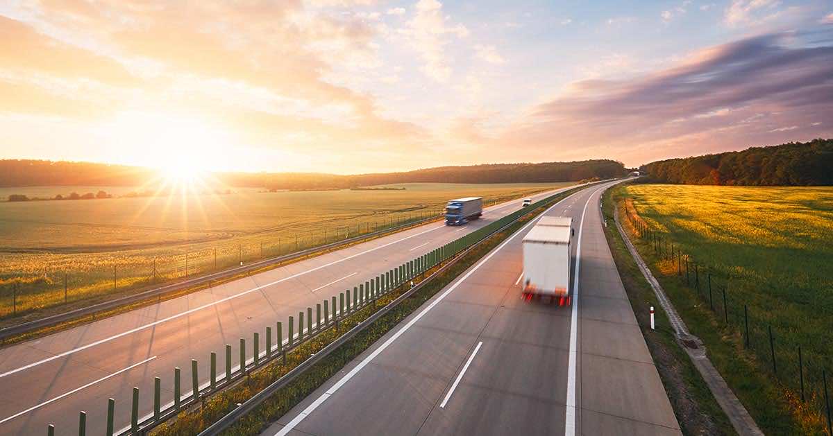 Jak bezpiecznie podróżować autostradą?