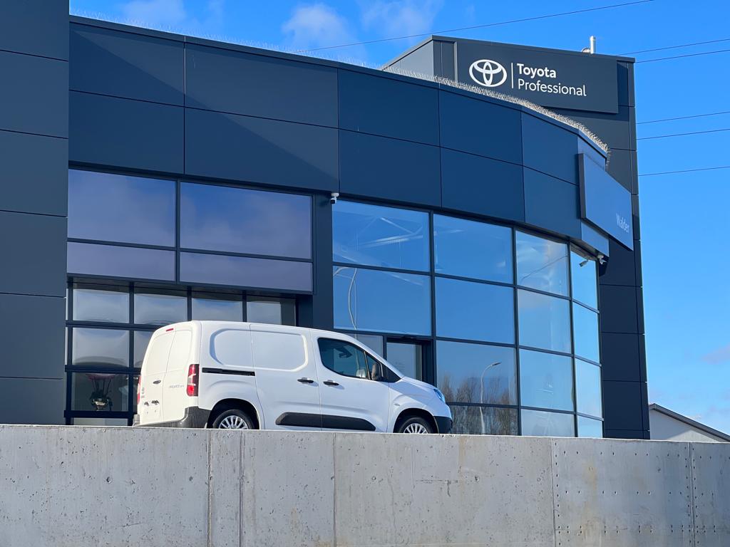 Toyota otworzyła szósty salon sieci dealerskiej Toyota Professional￼