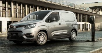 Nowa Toyota PROACE CITY Electric już w polskich salonach. Ceny od 137 900 zł netto