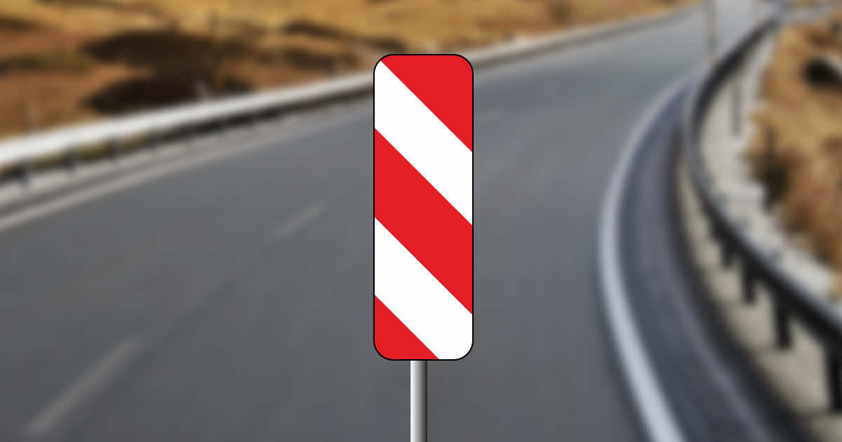 Sposób opadania pasków na znaku U-21 ma znaczenie! Instruktor tłumaczy