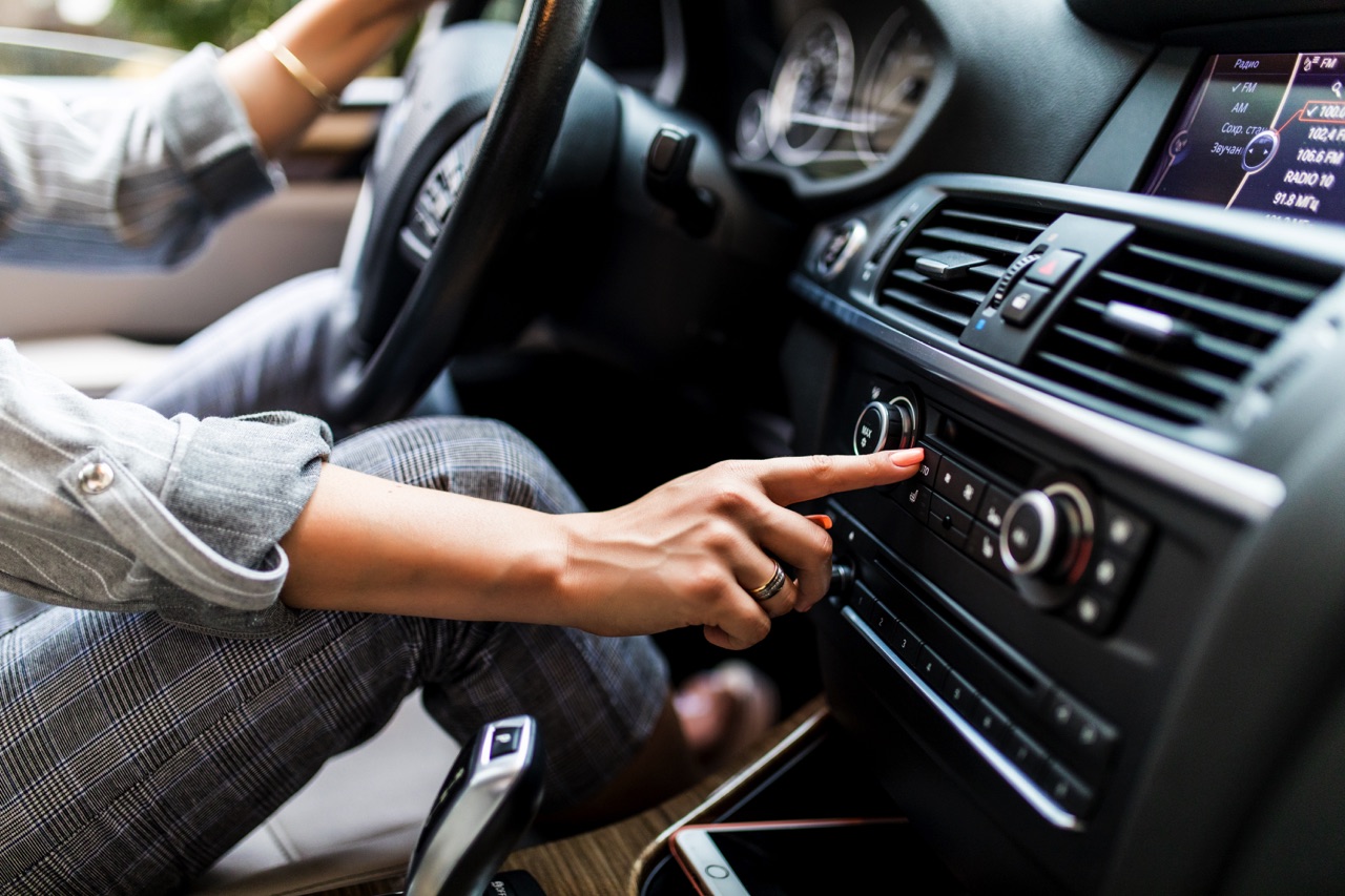 Hyundai pozostanie przy przyciskach. Ekrany nie są wystarczająco bezpieczne.