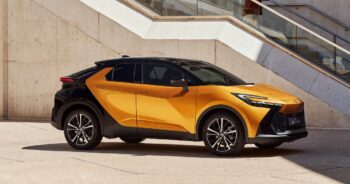 Nowa Toyota C-HR i inne ikony Toyoty podczas pokazów w salonach w całej Polsce